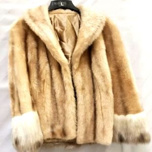 Fur Cape Regina Glenara Glenoit